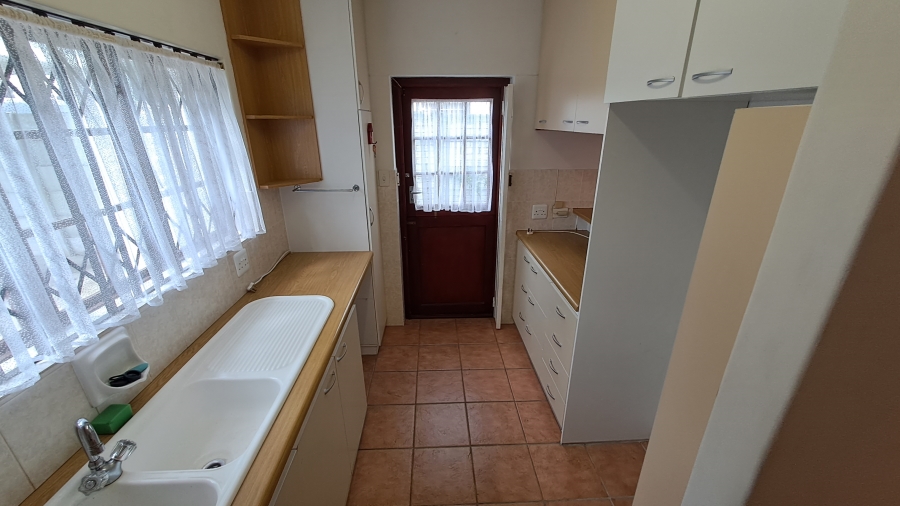 To Let 3 Bedroom Property for Rent in Miramar Eastern Cape